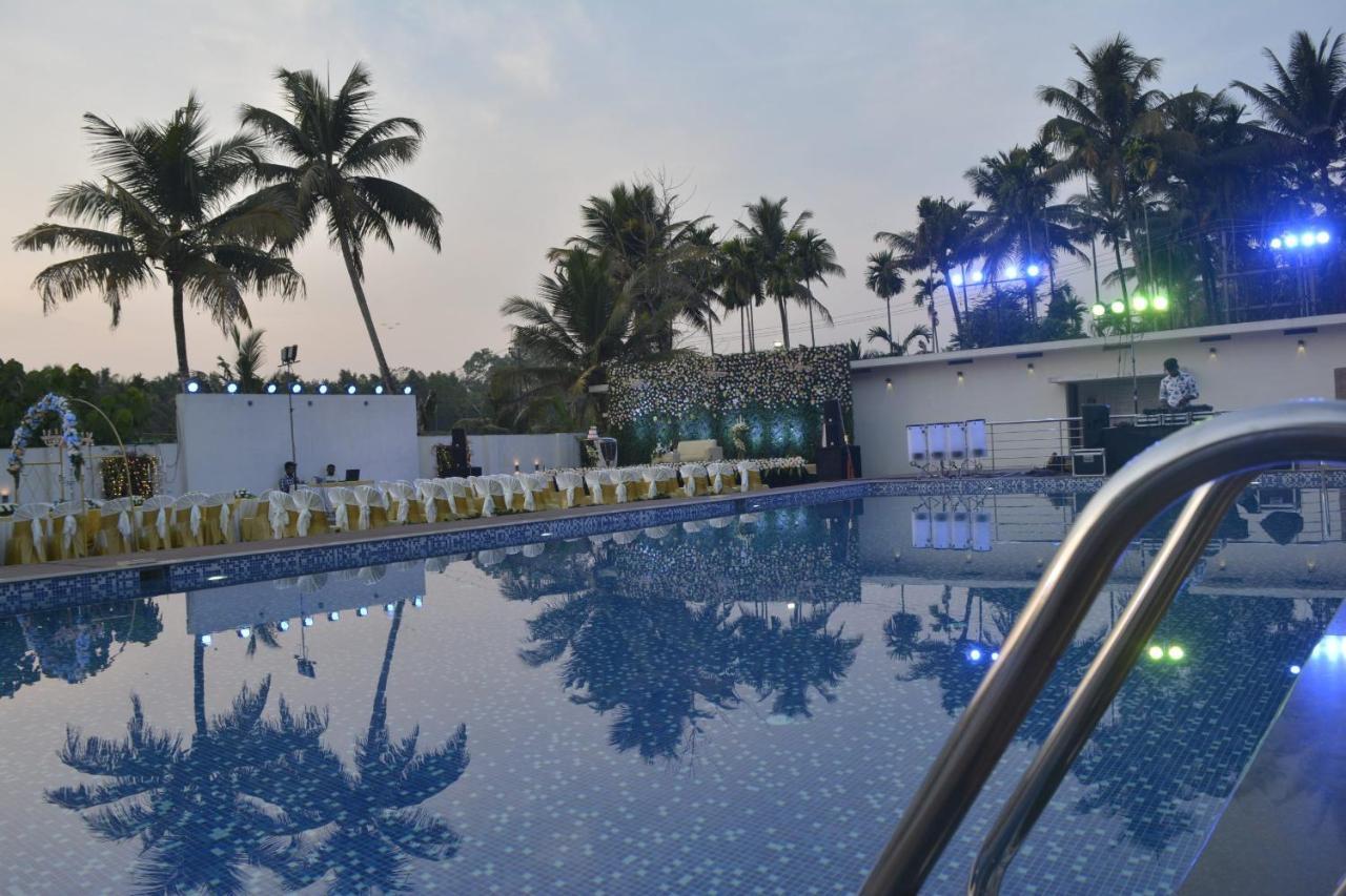 Hotel Angamaly Convention Centre Kochi Zewnętrze zdjęcie
