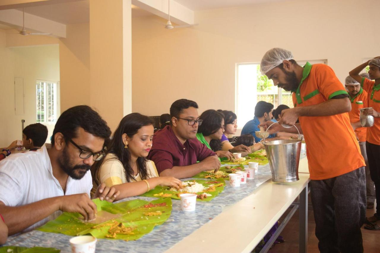 Hotel Angamaly Convention Centre Kochi Zewnętrze zdjęcie
