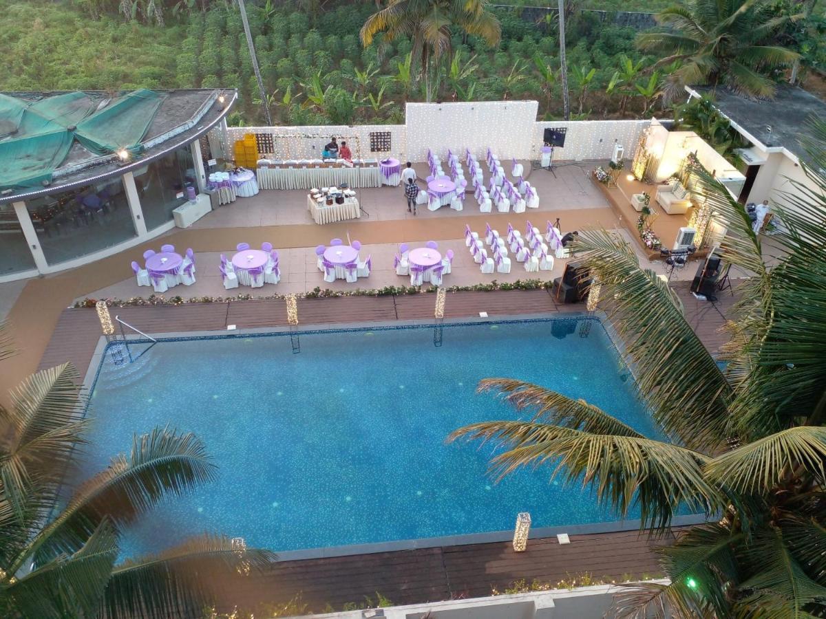Hotel Angamaly Convention Centre Kochi Zewnętrze zdjęcie