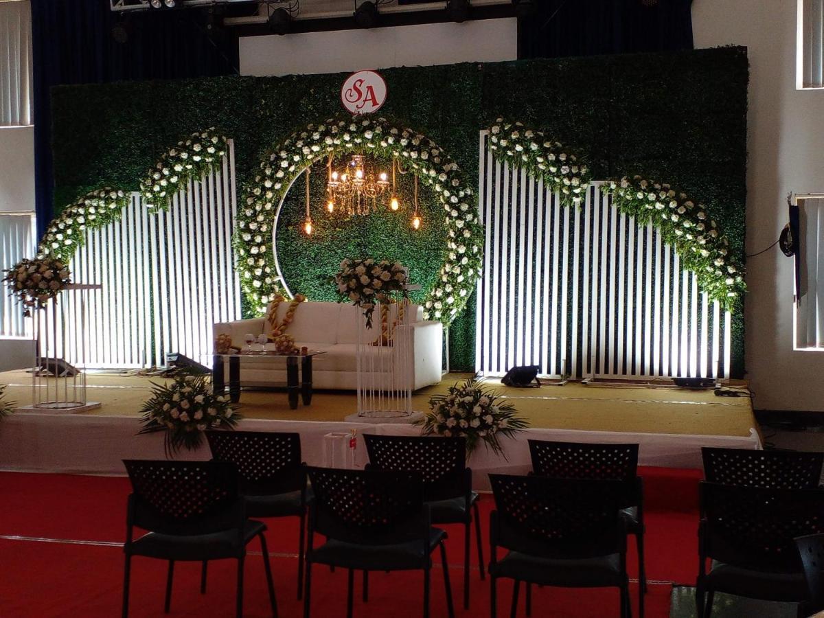 Hotel Angamaly Convention Centre Kochi Zewnętrze zdjęcie
